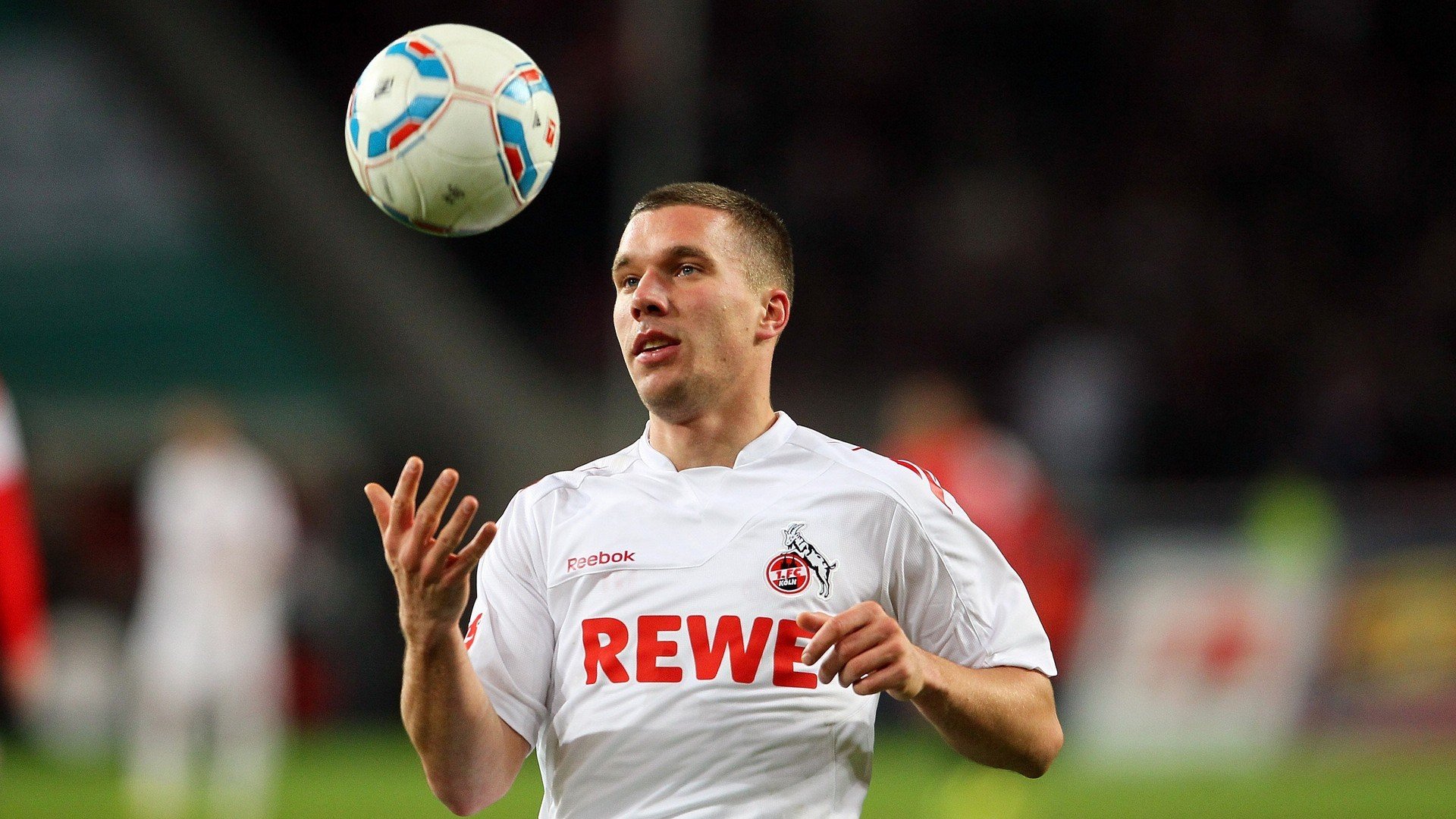 中国足球职业联赛多维度分析球员表现,中国足球联赛开始走向职业化