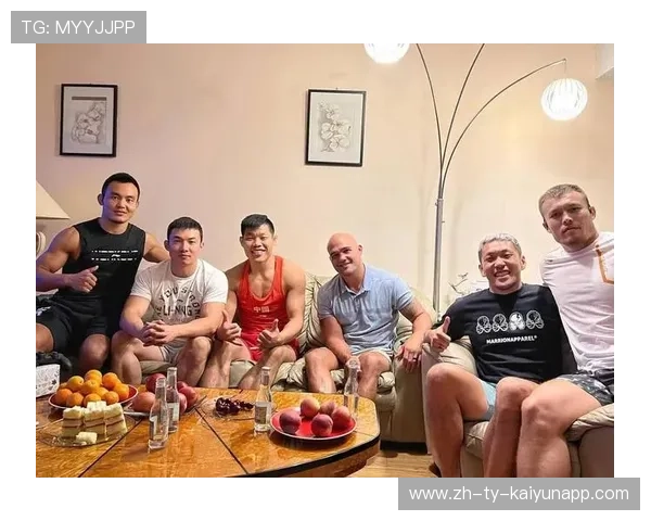 UFC选手站立爆发训练更狠,突破极限的秘诀在这里 UFC选手站立爆发训练更狠,突破极限的秘诀在这里